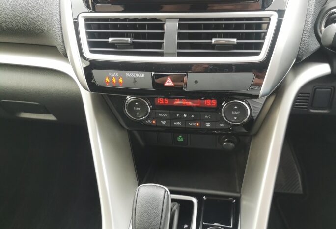 MITSUBISHI ECLIPSE CROSS 4X4 full