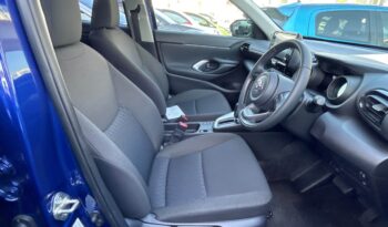 TOYOTA YARIS CROSS HYBRID full