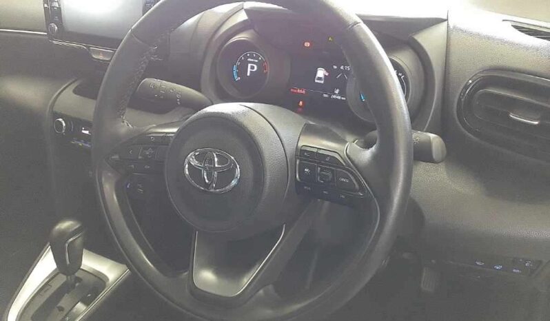 TOYOTA YARIS CROSS 4×4 full