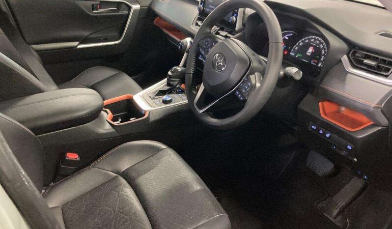 RAV 4 HYBRID ADVENTURE – ARRIVING SOON full