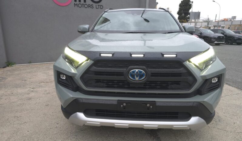 TOYOTA RAV4 ADVENTURE HYBRID full
