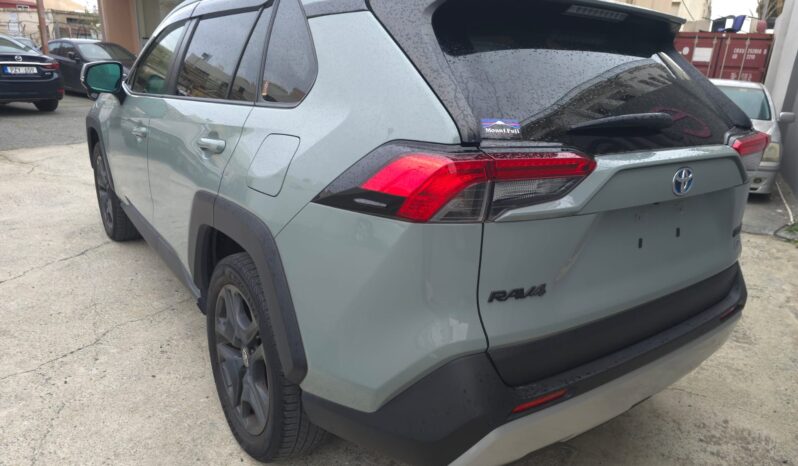 TOYOTA RAV4 ADVENTURE HYBRID full